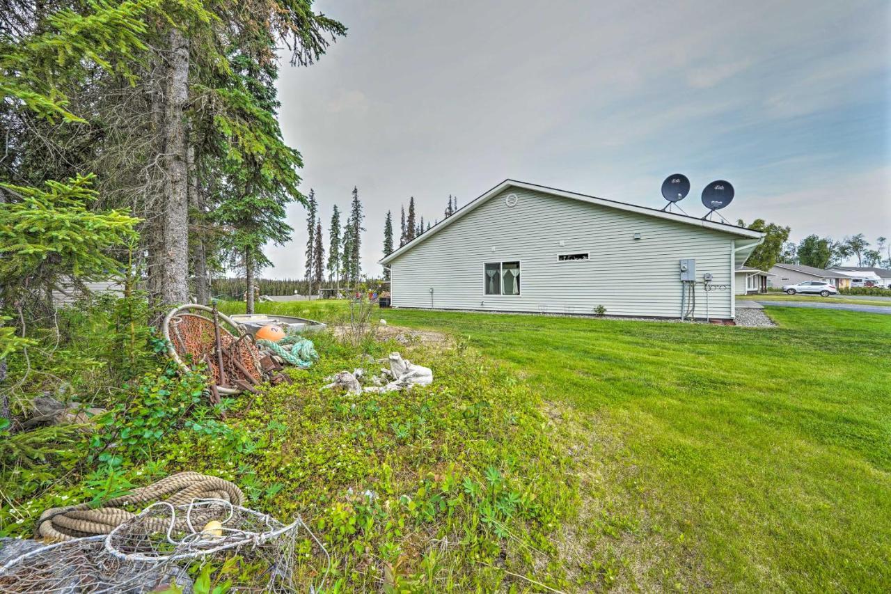 Soldotna Home With Yard, Walk To Kenai River! Exterior photo